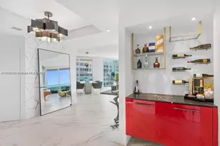 300 South Pointe Dr, Miami Beach, FL 33139 - Photo 18