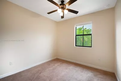 423 SE 33rd Ter, Homestead, FL 33033 - Photo 20