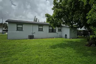 11521 SW 138th St, Miami, FL 33176 - Photo 14