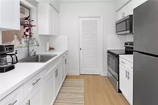 326 Van Buren St, Hollywood, FL 33019 - Photo 4