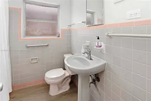 326 Van Buren St, Hollywood, FL 33019 - Photo 14