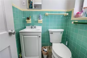 326 Van Buren St, Hollywood, FL 33019 - Photo 18