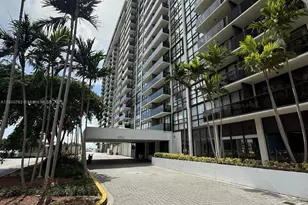 600 NE 36th St, Miami, FL 33137 - Photo 1