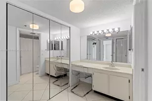 20225 NE 34th Ct, Aventura, FL 33180 - Photo 14