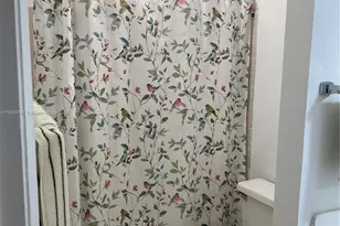 10407 E Clairmont Cir, Tamarac, FL 33321 - Photo 12