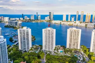 3000 Island Blvd, Aventura, FL 33160 - Photo 76