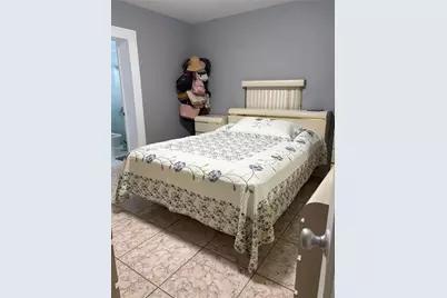 821 E 13th St, Hialeah, FL 33010 - Photo 18