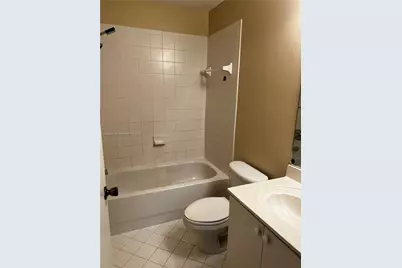 2911 SE 13th Ave #204-49, Homestead, FL 33035 - Photo 6