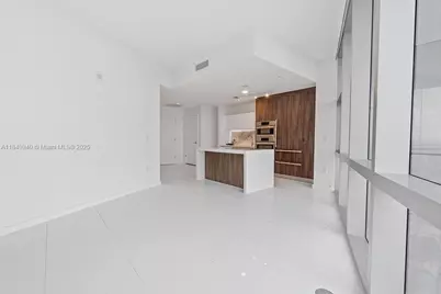 851 NE 1st Ave #2102, Miami, FL 33132 - Photo 14