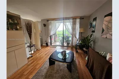 901 Colony Point Cir #408, Pembroke Pines, FL 33026 - Photo 6