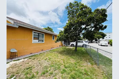1873 SW 3rd St, Miami, FL 33135 - Photo 10