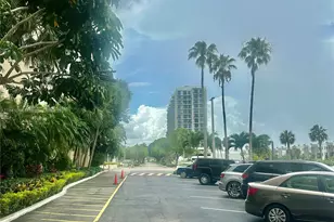 11111 Biscayne Blvd, Miami, FL 33181 - Photo 34