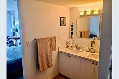 11111 Biscayne Blvd #16C, Miami, FL 33181 - Photo 16