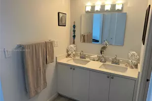 11111 Biscayne Blvd, Miami, FL 33181 - Photo 18