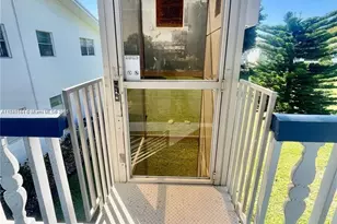 337 Durham J, Deerfield Beach, FL 33442 - Photo 2