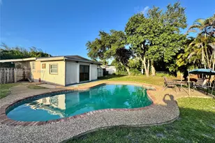 3800 SW 31st Dr, West Park, FL 33023 - Photo 4