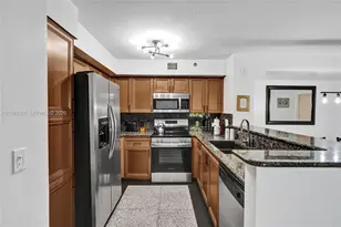 19701 E Country Club Dr, Aventura, FL 33180 - Photo 12