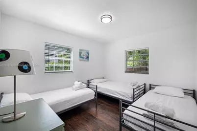 154 NW 45th St, Miami, FL 33127 - Photo 26