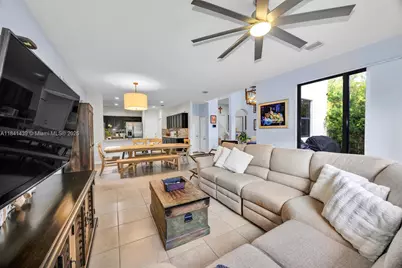 455 SE 34th Ter, Homestead, FL 33033 - Photo 12