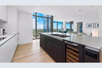 2901 Collins Ave #1403, Miami Beach, FL 33140 - Photo 10
