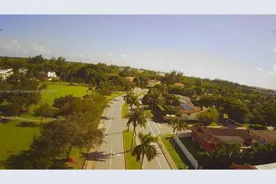 8121 SW 205th St, Cutler Bay, FL 33189 - Photo 32