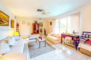 8121 SW 205th St, Cutler Bay, FL 33189 - Photo 16