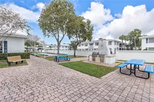 2180 NE 67th St, Fort Lauderdale, FL 33308 - Photo 40