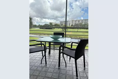 555 Oaks Ln #203, Pompano Beach, FL 33069 - Photo 10