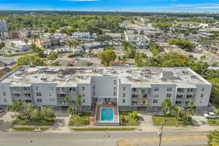 555 NE 123rd St, North Miami, FL 33161 - Photo 2