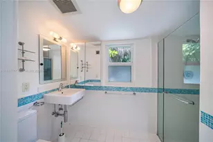 671 NE 57th St, Miami, FL 33137 - Photo 38