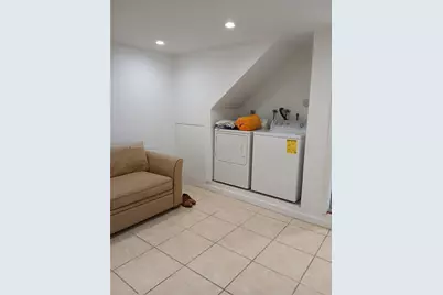 7467 NW 169th Ln, Hialeah, FL 33015 - Photo 16