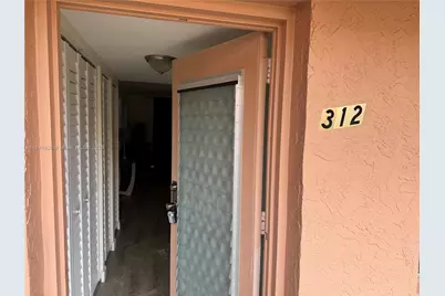 2841 Somerset Dr #312, Lauderdale Lakes, FL 33311 - Photo 1