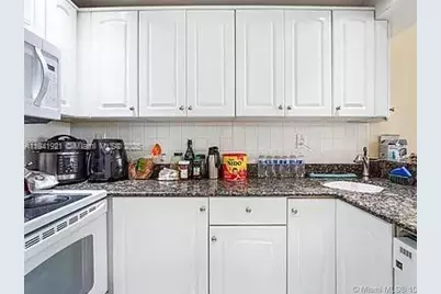 540 Brickell Key Dr #603, Miami, FL 33131 - Photo 6