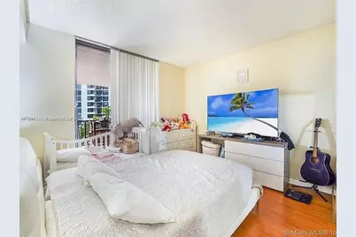 540 Brickell Key Dr #603, Miami, FL 33131 - Photo 8