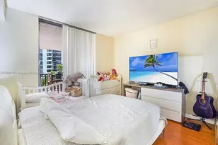 540 Brickell Key Dr, Miami, FL 33131 - Photo 8