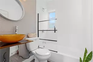 10401 NE 2nd Ave, Miami Shores, FL 33138 - Photo 18