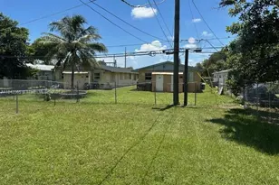 851 SW 9th St, Hallandale Beach, FL 33009 - Photo 2