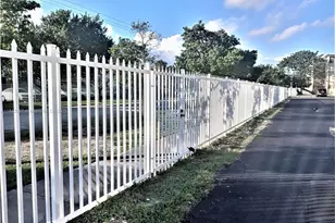 16801 NE 14th Ave, Miami, FL 33165 - Photo 28