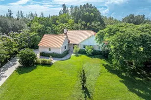 5600 SW 195th Terrace, Southwest Ranches, FL 33332 - Photo 2