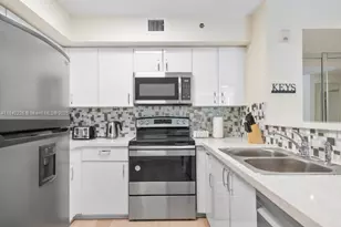 19999 E Country Club Dr, Aventura, FL 33180 - Photo 20