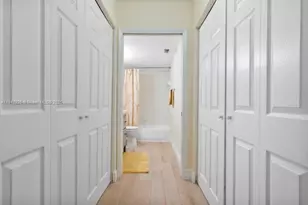 19999 E Country Club Dr, Aventura, FL 33180 - Photo 32