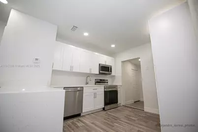 3045 SW 21st St, Miami, FL 33145 - Photo 18