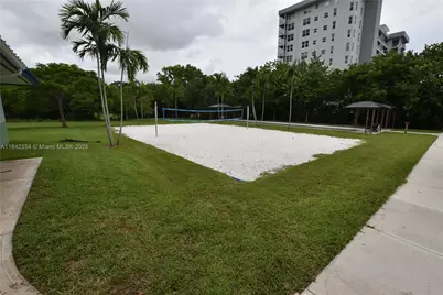 3800 Oaks Clubhouse Dr #309, Pompano Beach, FL 33069 - Photo 36
