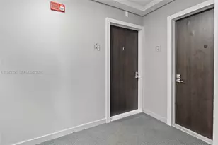 20301 W Country Club Dr, Aventura, FL 33180 - Photo 6