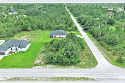 2500 E 10th St, Lehigh Acres, FL 33936 - Photo 10