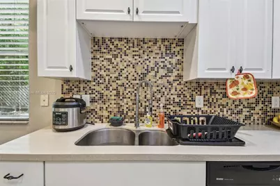 419 Cierra Oaks Cir, Other City - In The State Of Florida, FL 32159 - Photo 10