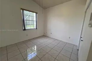 2130 NW 166th Ave, Pembroke Pines, FL 33028 - Photo 26