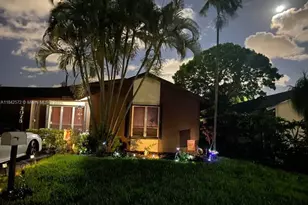 2078 SW 71st Way, Davie, FL 33317 - Photo 34