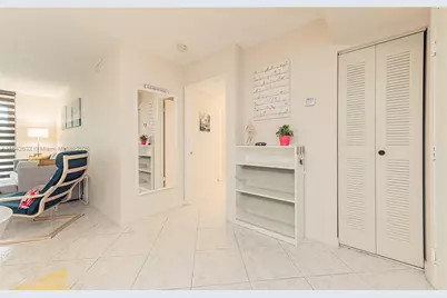 19801 E Country Club Dr #4303, Aventura, FL 33180 - Photo 10