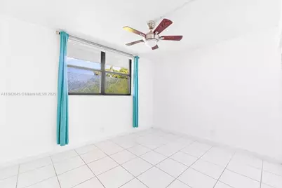 110 Lake Emerald Dr #403, Oakland Park, FL 33309 - Photo 16